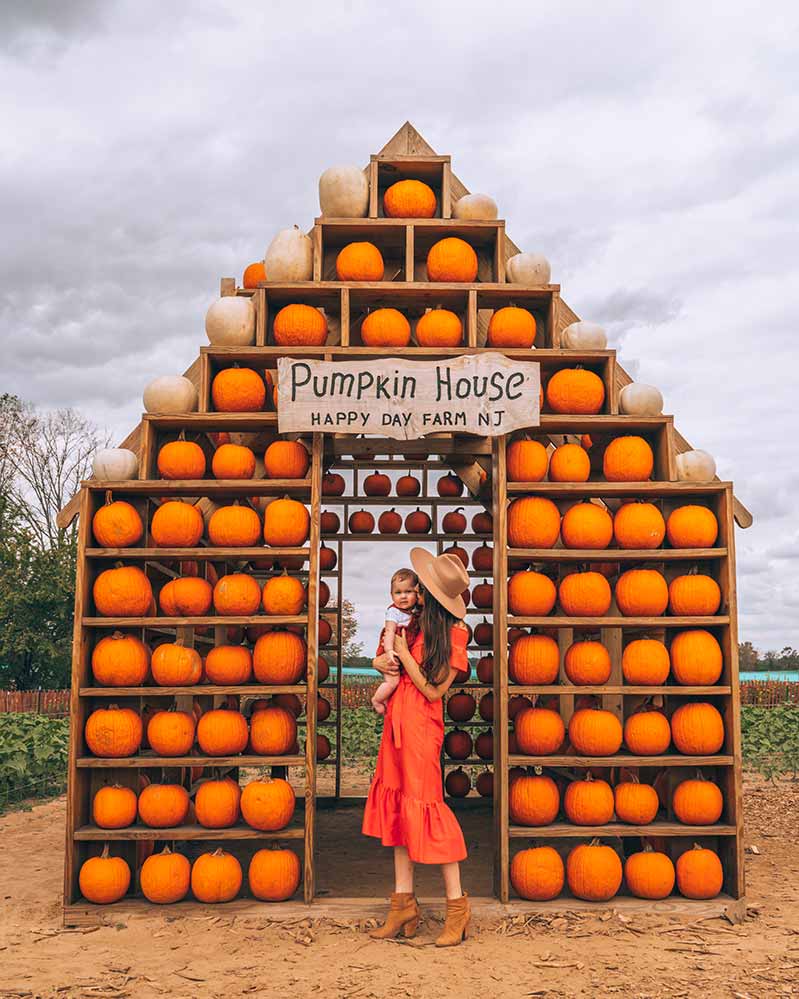 Khemric in front of Pumpkin House